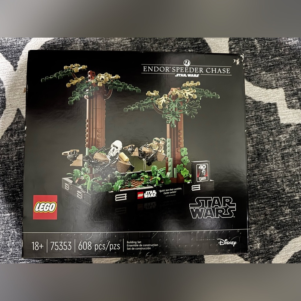 LEGO Star Wars Endor Speeder Chase 18+ 608pcs
